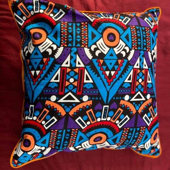 African Print Pillow Cover with Zipper - Picture 10 of 15